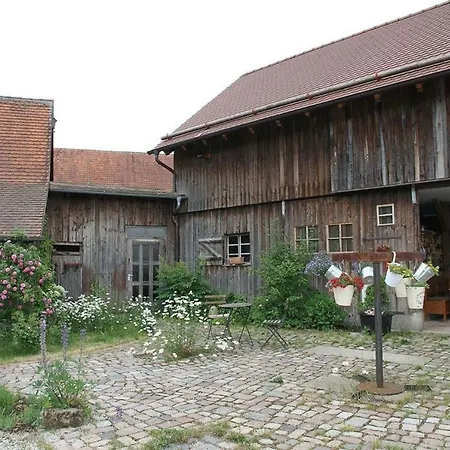 Semesterbostad Rustikales Ferienhaus In Ruhiger Und Idyllischer Lage *